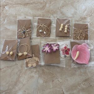 10 pairs of earring bundle antherium faux pearl orchid pikake turtle new